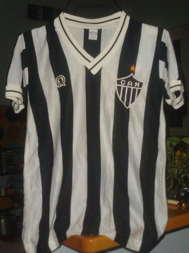 maillot atlético mineiro domicile 1981 rétro