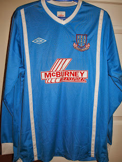 maillot ballymena united domicile 2011-2012 rétro