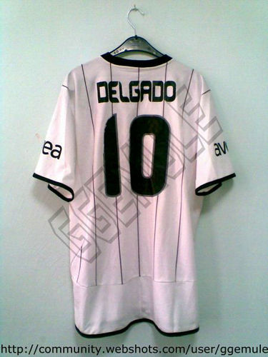 maillot beşiktaş jk exterieur 2006-2007 rétro maillot beşiktaş jk exterieur 2006-2007 rétro