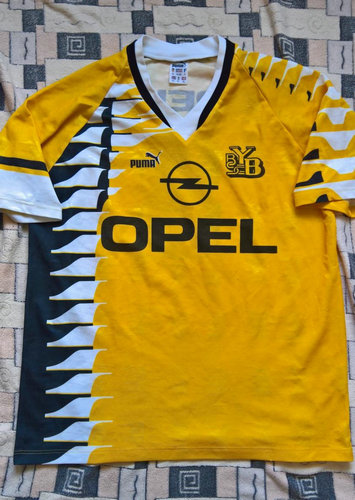 maillot bsc yb domicile 1995-1996 rétro