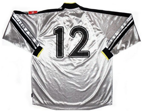 maillot bsc yb exterieur 2001-2002 pas cher maillot bsc yb exterieur 2001-2002 pas cher