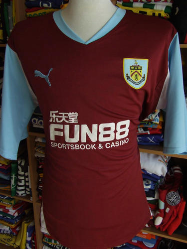 maillot burnley fc domicile 2010-2011 rétro