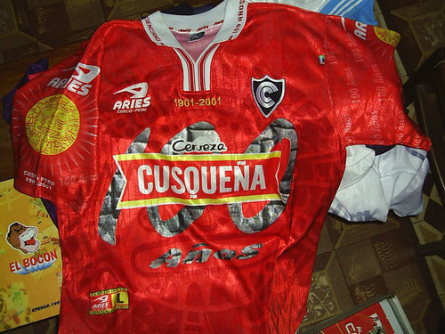 maillot cienciano domicile 2001 rétro