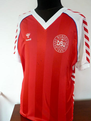 maillot danemark domicile 1984-1985 rétro
