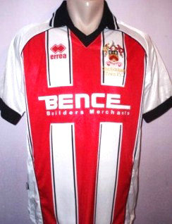 maillot de cheltenham town fc domicile 2004-2006 rétro