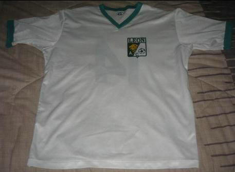 maillot de club león exterieur 1982 rétro