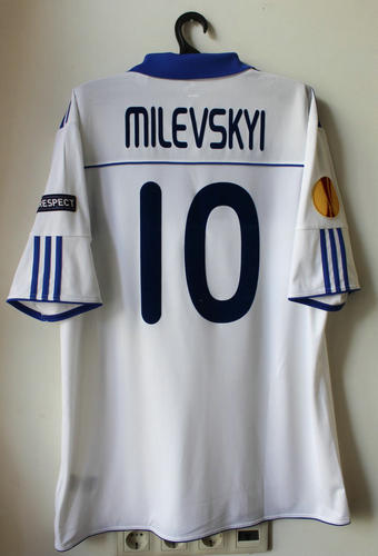 maillot de dynamo kiev domicile 2010-2012 rétro maillot de dynamo kiev domicile 2010-2012 rétro