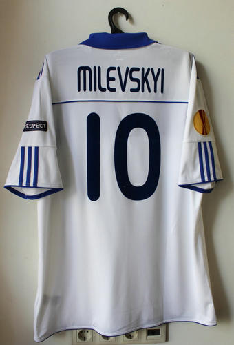 maillot de dynamo kiev domicile 2010-2012 rétro