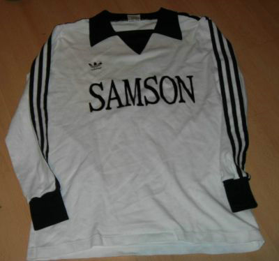 maillot de eintracht francfort domicile 1976-1977 pas cher