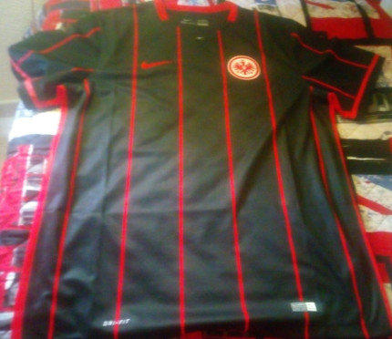 maillot de eintracht francfort domicile 2015-2016 pas cher