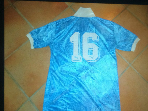 maillot de fc magdebourg exterieur 1989-1990 rétro maillot de fc magdebourg exterieur 1989-1990 rétro