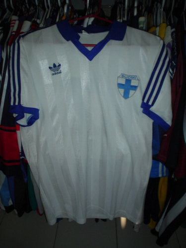 maillot de finlande domicile 1983 rétro