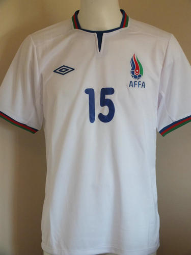 maillot de foot azerbaïdjan domicile 2012 rétro