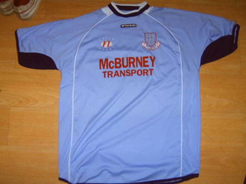 maillot de foot ballymena united domicile 2004-2006 rétro