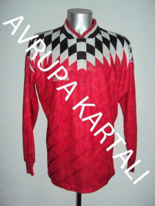 maillot de foot beşiktaş jk particulier 1994-1995 rétro