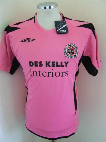 maillot de foot bohemian fc particulier 2009 rétro