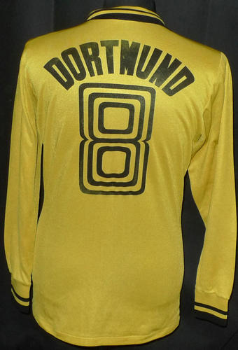 maillot de foot borussia dortmund domicile 1977-1978 pas cher maillot de foot borussia dortmund domicile 1977-1978 pas cher