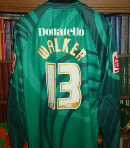 maillot de foot brighton and hove albion gardien 2009-2010 rétro maillot de foot brighton and hove albion gardien 2009-2010 rétro