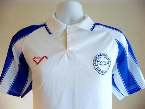 maillot de foot brighton and hove albion particulier 1991-1993 rétro maillot de foot brighton and hove albion particulier 1991-1993 rétro