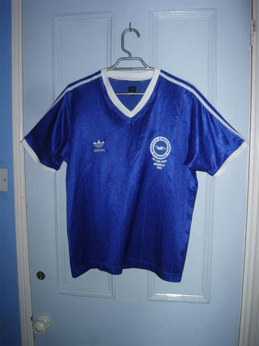 maillot de foot brighton and hove albion réplique 1983 rétro