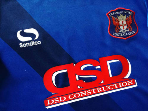 maillot de foot carlisle united fc domicile 2016-2017 rétro maillot de foot carlisle united fc domicile 2016-2017 rétro