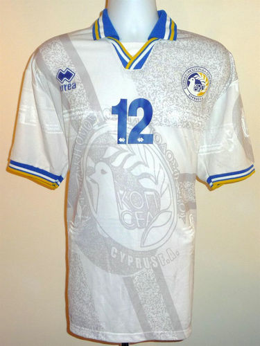 maillot de foot chypre exterieur 1997 pas cher