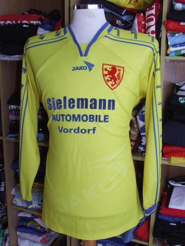 maillot de foot eintracht brunswick réplique 2002-2003 pas cher