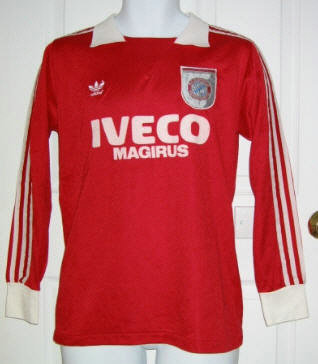 maillot de foot fc bayern munich domicile 1981-1984 rétro