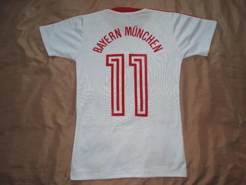 maillot de foot fc bayern munich exterieur 1978-1979 rétro maillot de foot fc bayern munich exterieur 1978-1979 rétro