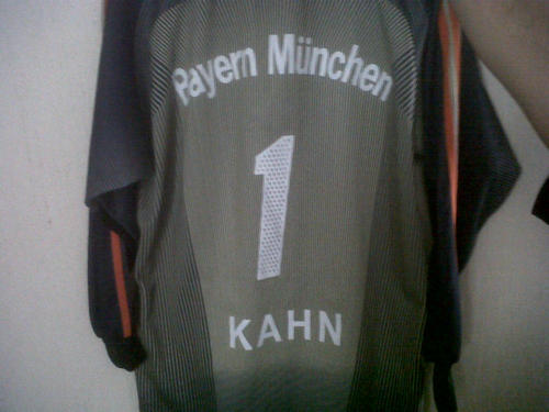 maillot de foot fc bayern munich gardien 2003-2004 rétro maillot de foot fc bayern munich gardien 2003-2004 rétro