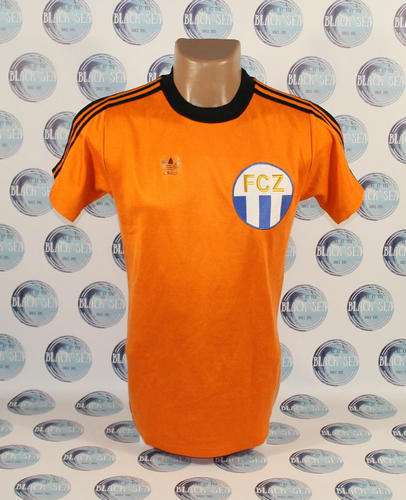 maillot de foot fc zurich exterieur 1980-1982 rétro