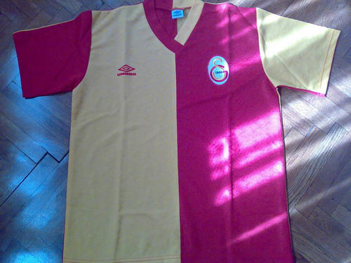 maillot de foot galatasaray domicile 1992-1993 rétro