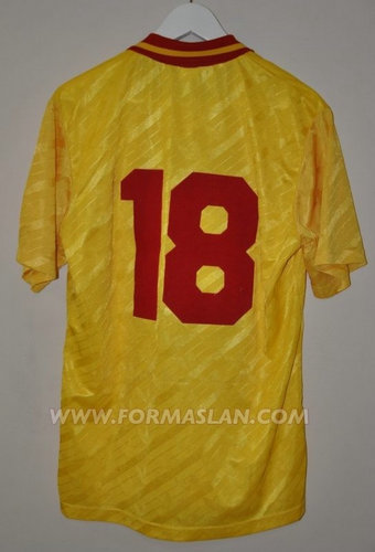 maillot de foot galatasaray exterieur 1996-1997 rétro