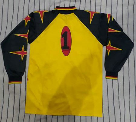 maillot de foot galatasaray gardien 1997-1998 rétro maillot de foot galatasaray gardien 1997-1998 rétro