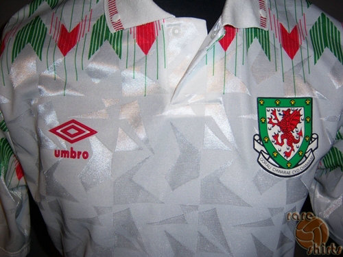 maillot de foot galles exterieur 1990-1993 rétro maillot de foot galles exterieur 1990-1993 rétro
