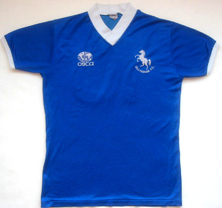 maillot de foot gillingham domicile 1981-1984 rétro