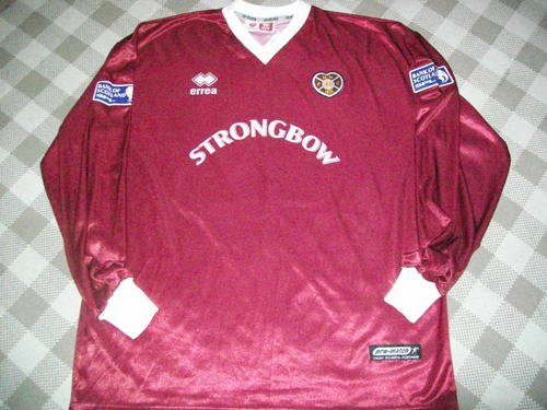 maillot de foot hearts domicile 2001-2002 rétro