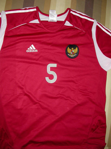 maillot de foot indonésie domicile 2004 rétro