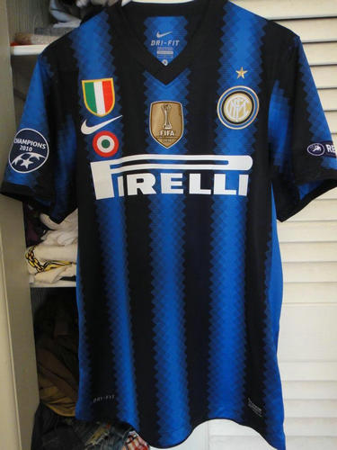 maillot de foot inter milan réplique 2010-2011 rétro