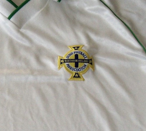 maillot de foot irlande du nord exterieur 2002-2003 rétro