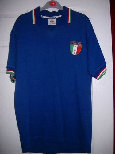 maillot de foot italie réplique 1982 rétro