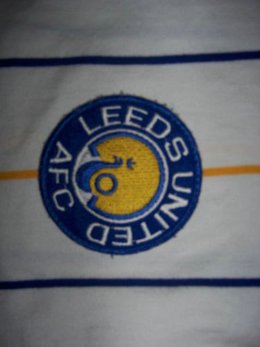 maillot de foot leeds united réplique 1981-1984 rétro