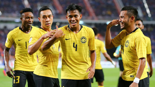 maillot de foot malaisie domicile 2018-2020 rétro