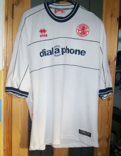 maillot de foot middlesbrough exterieur 2000-2001 rétro