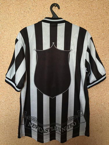 maillot de foot newcastle united domicile 1997-1999 pas cher