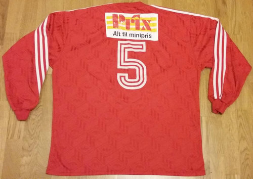 maillot de foot norvège domicile 1984-1985 rétro maillot de foot norvège domicile 1984-1985 rétro