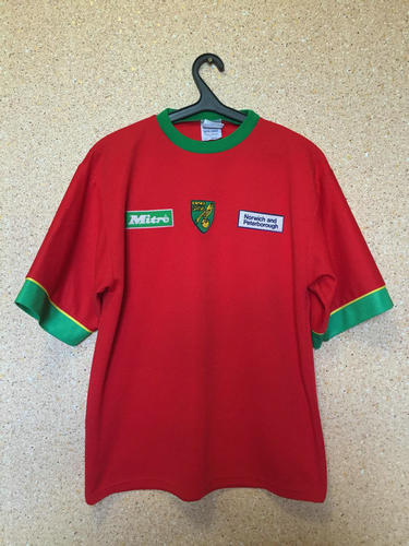 maillot de foot norwich city particulier 1996-1997 rétro