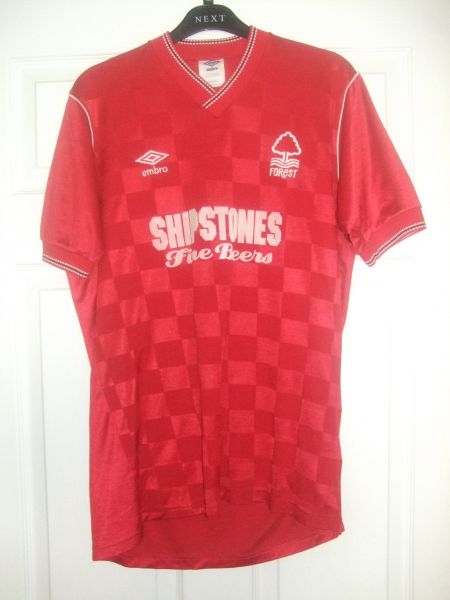 maillot de foot nottingham forest domicile 1987-1988 rétro