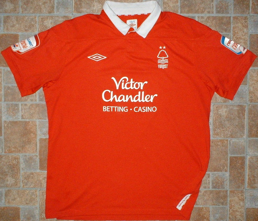 maillot de foot nottingham forest domicile 2011-2012 pas cher