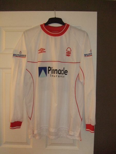 maillot de foot nottingham forest exterieur 2000-2001 rétro